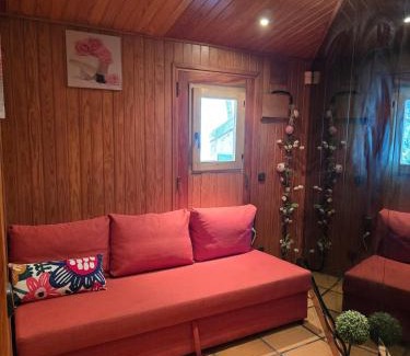 Cabrils Ski Chalet | Can Marisu