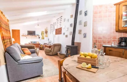 Fornalutx Ski Chalet | Can Mateu - Country House In Fornalutx. Free Wifi