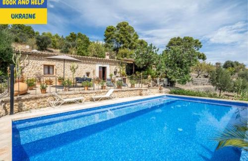 Selva House | CAN PULIT - finca romántica para 2 con piscina y vistas en Selva Mallorca
