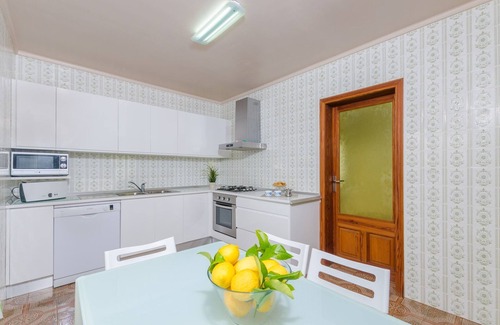 S'Illot-Cala Morlanda Ski Chalet | Can Rosito - House In S'illot-cala Morlanda