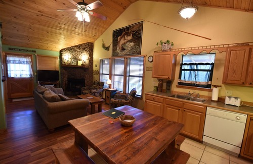 Eureka Springs Cabin | Can U Canoe Cabins Catch of the Day