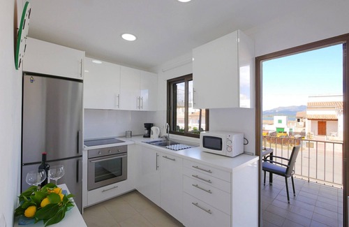 es Bacares Ski Chalet | Can Xim 080 fantastic house close to the beach, with terrace, garden, barbecue and WiFi.