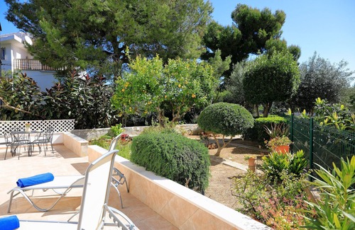 es Bacares Ski Chalet | Can Xim 080 fantastic house close to the beach, with terrace, garden, barbecue and WiFi.