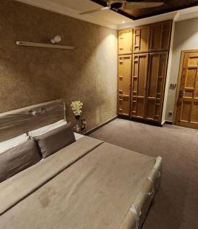 F-7 Sector Villa | Canadian Guest House