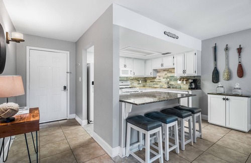 Fort Walton Beach House | Canal Front Home w/Private Dock | Pet Friendly