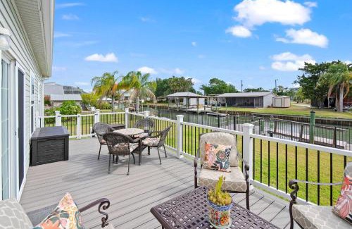 Butler Beach House | Canal Front Home! Walk to Beach, Porch, Fishing