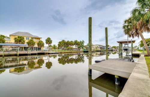 Dixie Shores House | Canal-Front Relaxation Crystal River Home with Dock