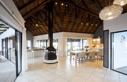 Saint Francis Bay Bed & Breakfast | Canal Guest House