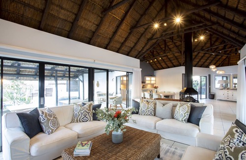 Saint Francis Bay Bed & Breakfast | Canal Guest House