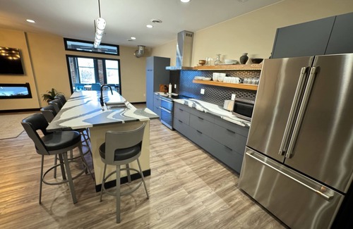 Downtown - Waterfront Condo | Canal Park/Downtown Duluth Luxury Condo. 4 bedroom, 2.5 bath