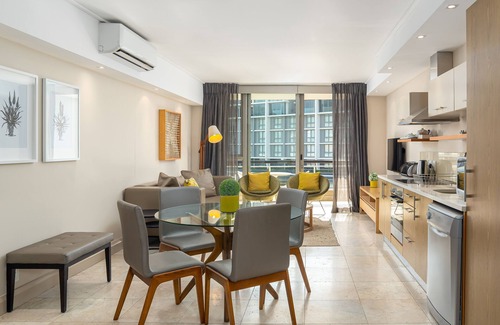 Victoria and Alfred Waterfront Apartment | Canal Quays 503