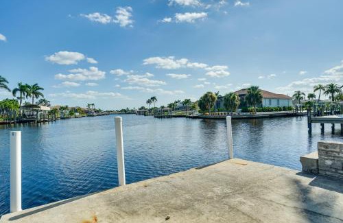 Caloosahatchee House | Canalfront Home with Private Dock in Cape Coral