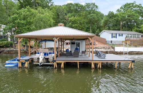 Mansfield House | Canary Cottage Lakehouse on Jackson Lake