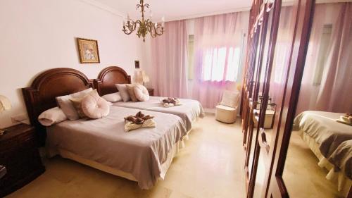 Los Cristianos Apartment | Canary Garden Sea Views by Deihu Experiences