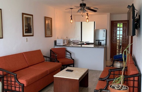 Zona Hotelera Apartment | CANCUN Beachfront Apartment on the Hotel Zone excellent location