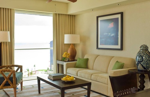 Zona Hotelera Resort | Cancun Large 2 Bedroom Condo
