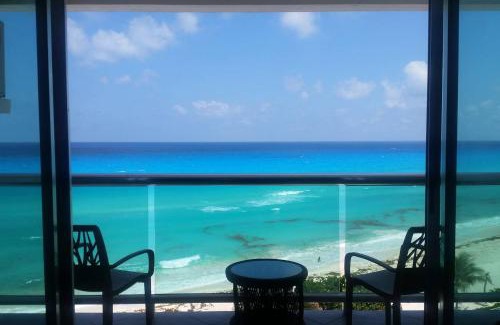 Punta Cancun Apartment | Cancun, Ocean Dream, Beautiful Aparment, Heart of the Hotel Zone