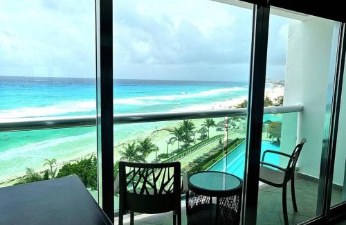 Punta Cancun Apartment | Cancun, Ocean Dream, Beautiful Aparment, Heart of the Hotel Zone