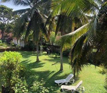 Wadduwa Hotel | Candle House