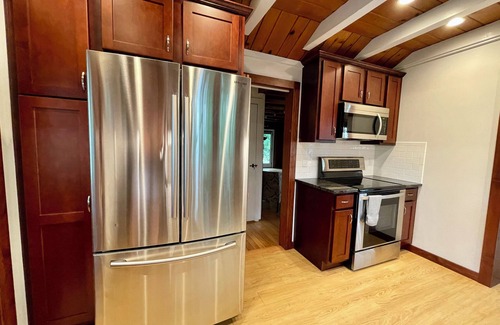 New Fairfield Cabin | Candlewood Isle Cabin ~Dog-Friendly ~Lake Access~ Beach, Tennis, Basketball