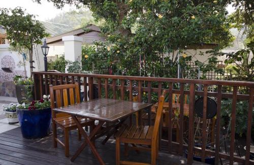 Old Place Cabin | Candlewood Lodge