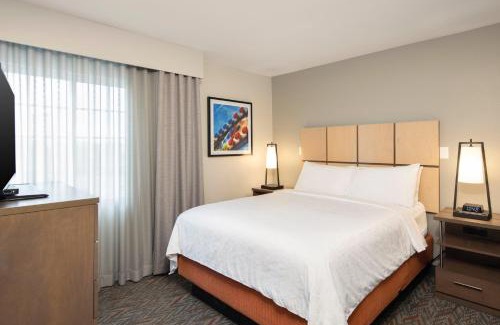 Anaheim Resort Hotel | Candlewood Suites Anaheim - Resort Area by IHG
