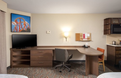 Anaheim Resort Hotel | Candlewood Suites Anaheim - Resort Area by IHG