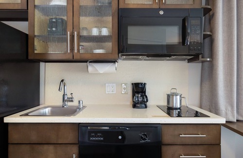 Anaheim Resort Hotel | Candlewood Suites Anaheim - Resort Area by IHG