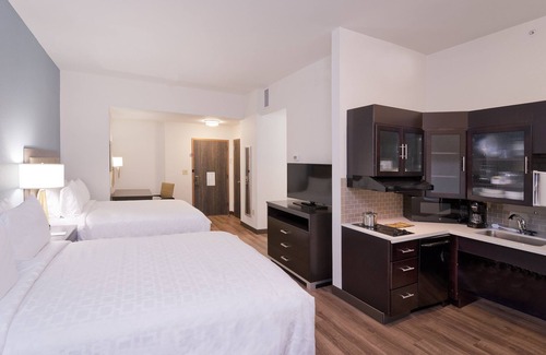 Downtown Baltimore Hotel | Candlewood Suites Baltimore - Inner Harbor by IHG