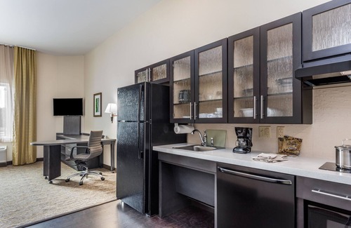Bethlehem Hotel | Candlewood Suites Bethlehem South by IHG