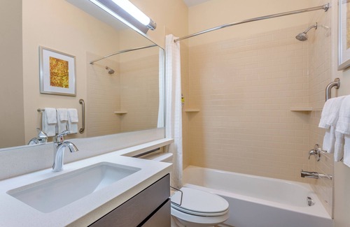 Bethlehem Hotel | Candlewood Suites Bethlehem South by IHG