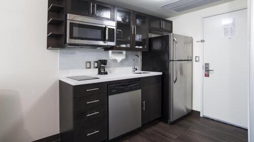 Celaya Hotel | Candlewood Suites - Celaya by IHG