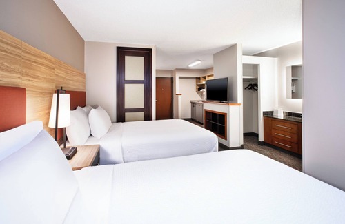 Mason Hotel | Candlewood Suites Cincinnati Northeast-Mason by IHG