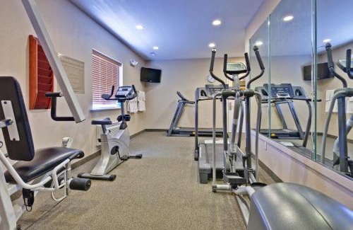 Clarksville Hotel | Candlewood Suites Clarksville by IHG