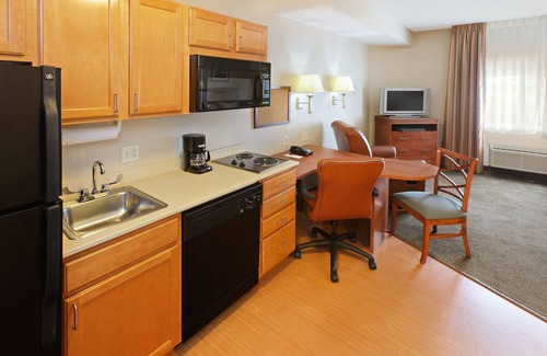 Conway Hotel | Candlewood Suites Conway by IHG