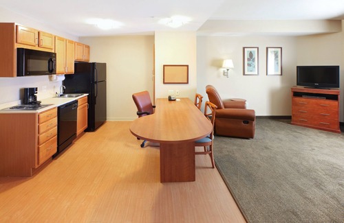 Conway Hotel | Candlewood Suites Conway by IHG