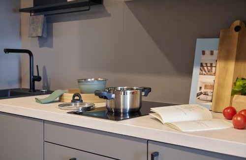 Moersenbroich Apartment | Candlewood Suites Düsseldorf Airport by IHG