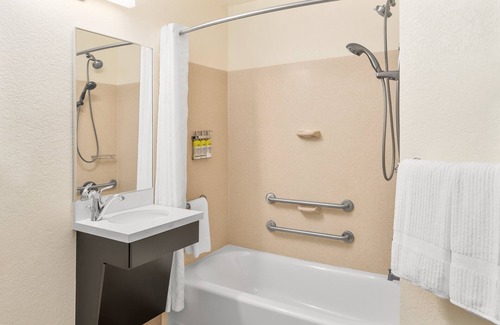 Miramar Beach Hotel | Candlewood Suites Destin-Sandestin by IHG