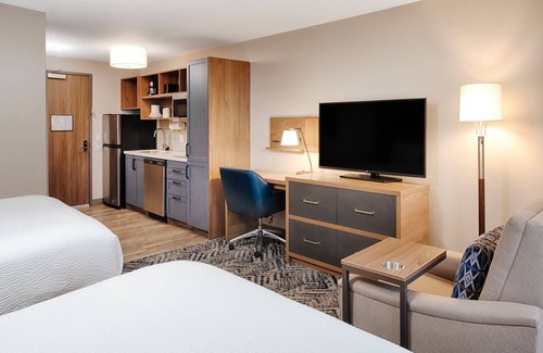 Macomb Hotel | Candlewood Suites Detroit Sterling Heights by IHG