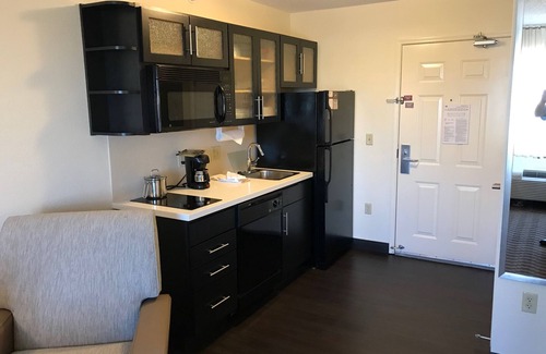 Fort Wayne Hotel | Candlewood Suites Fort Wayne by IHG