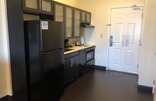 Fort Wayne Hotel | Candlewood Suites Fort Wayne by IHG