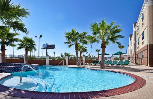 Galveston Hotel | Candlewood Suites Galveston by IHG