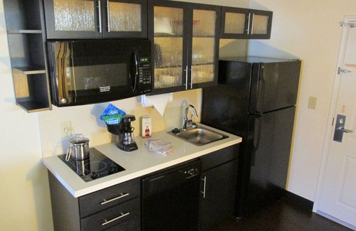 Greenville - Spartanburg Hotel | Candlewood Suites Greenville by IHG