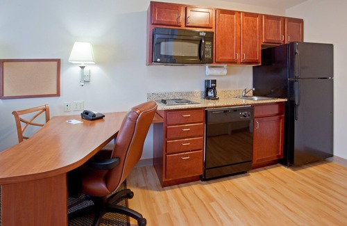 Westchase Hotel | Candlewood Suites Houston Westchase/Westheimer. by IHG