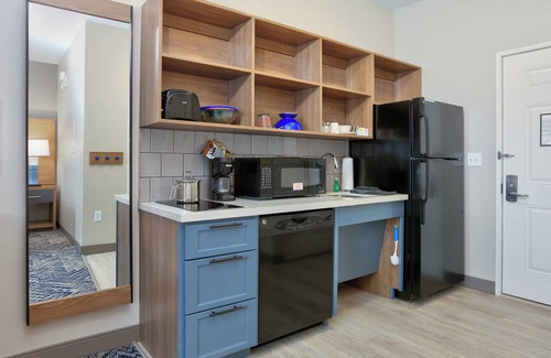 Idaho Falls Hotel | Candlewood Suites Idaho Falls by IHG