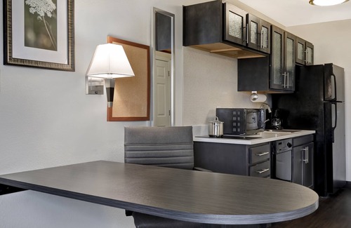 Greenwood Hotel | Candlewood Suites Indianapolis - South by IHG