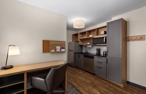 Layton Hotel | Candlewood Suites Layton - Salt Lake City by IHG