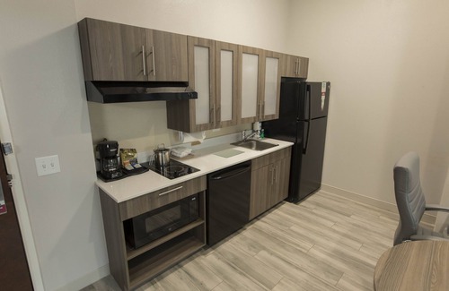 McDonough Hotel | Candlewood Suites McDonough by IHG