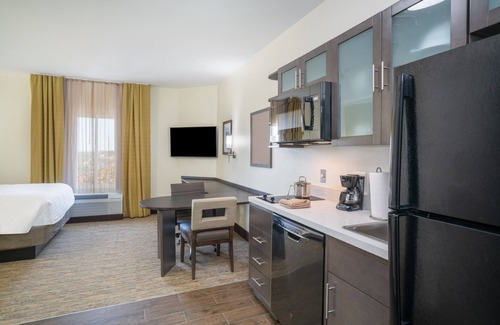 Franklin Hotel | Candlewood Suites Nashville - Franklin by IHG