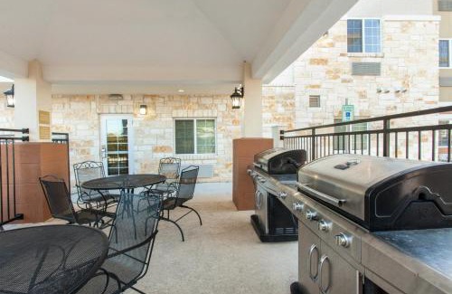 New Braunfels Hotel | Candlewood Suites New Braunfels by IHG